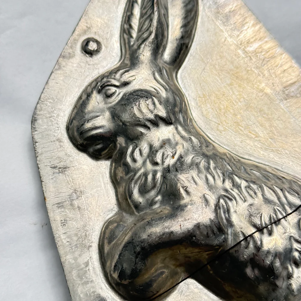 Antique Chocolate Rabbit Mold (#89) - Image 3