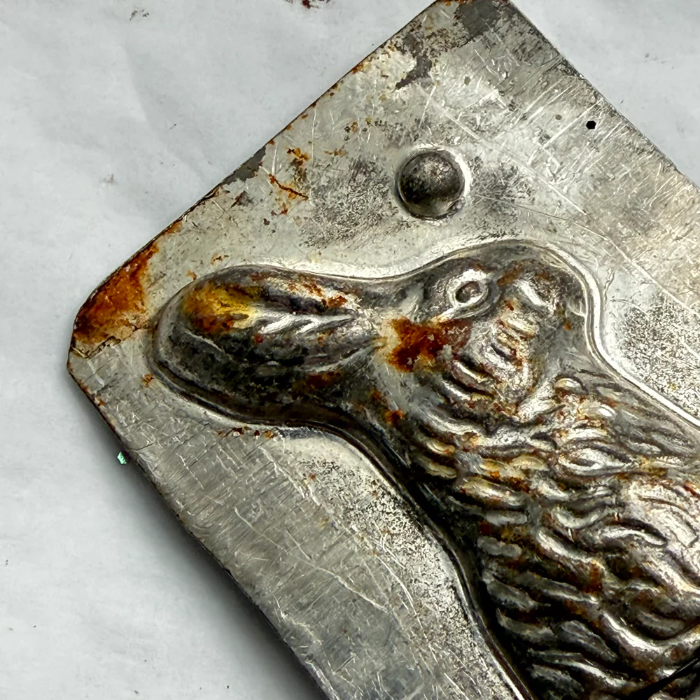 Antique Chocolate Rabbit Mold (#91) - Image 5