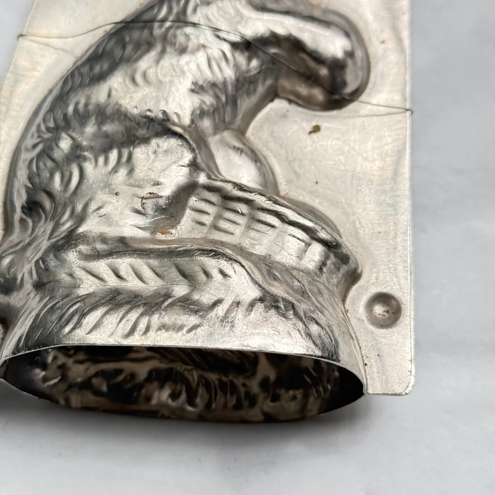 Antique Chocolate Rabbit Mold (#92) - Image 3