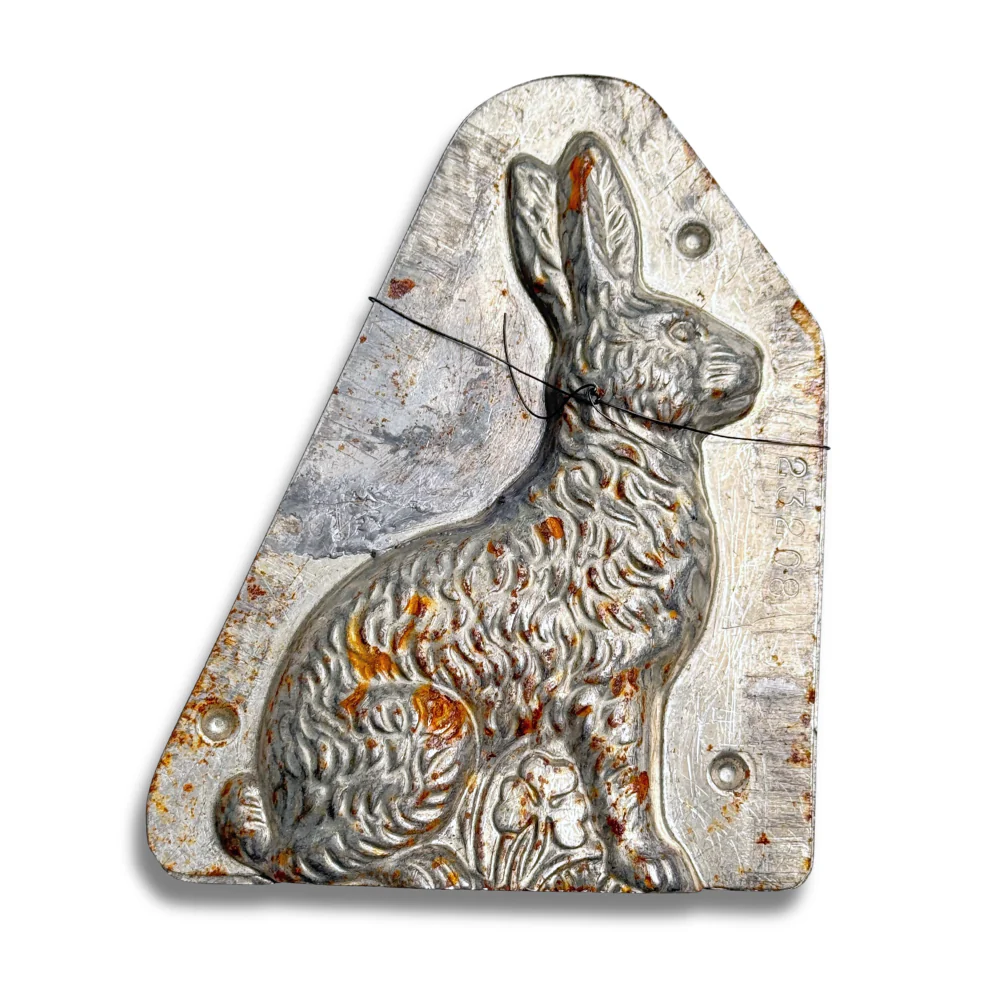 Antique Chocolate Rabbit Mold (#93) - Image 2