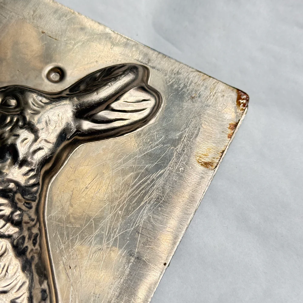 Antique Chocolate Rabbit Mold (#94) - Image 4