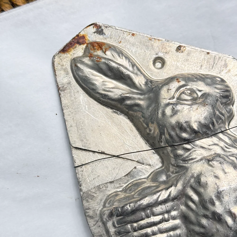 Antique Chocolate Rabbit Mold (#95) - Image 3