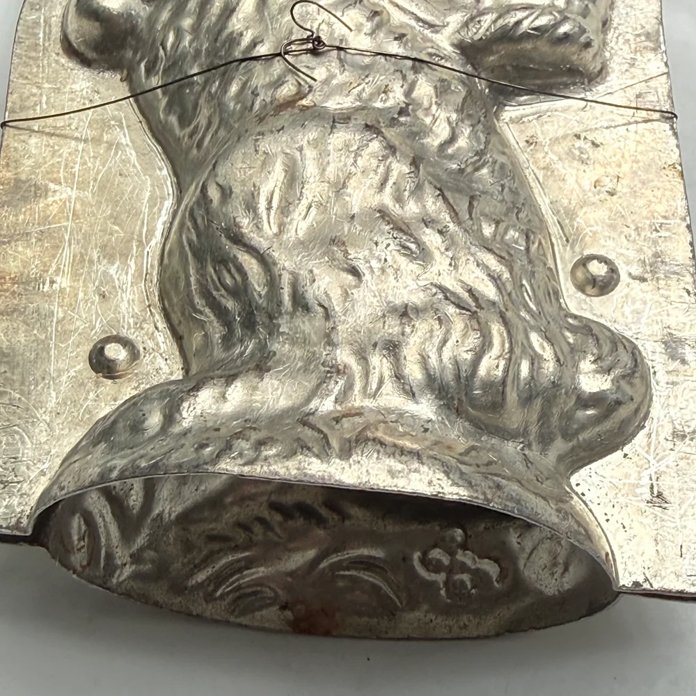 Antique Chocolate Rabbit Mold (#95) - Image 6