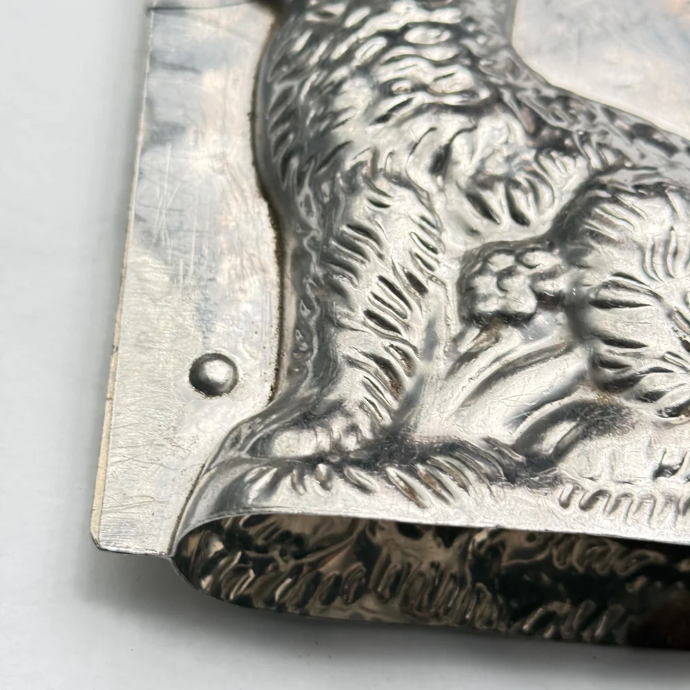 Antique Chocolate Rabbit Mold (#97) - Image 5