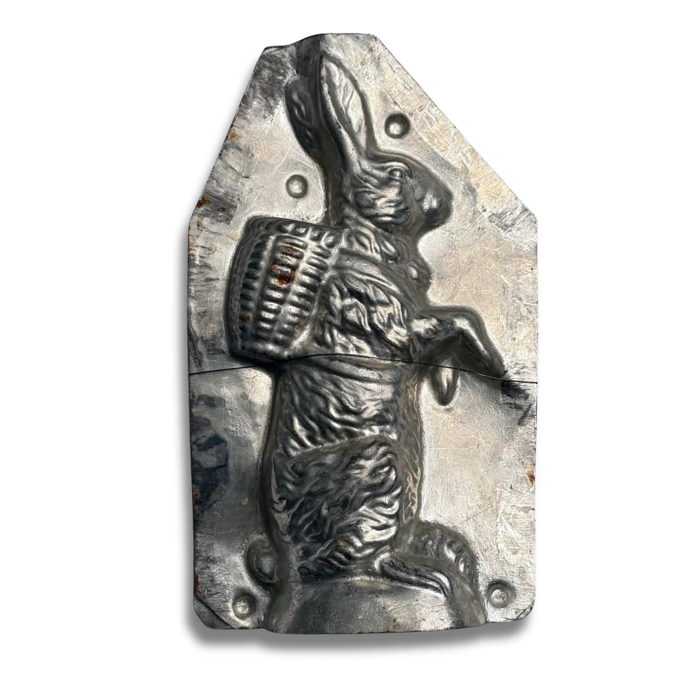 Antique Chocolate Rabbit Mold (#98) - Image 2