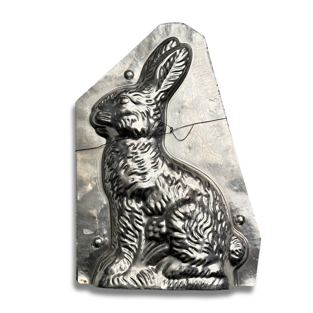 Antique Chocolate Rabbit Mold (#99) - Image 2
