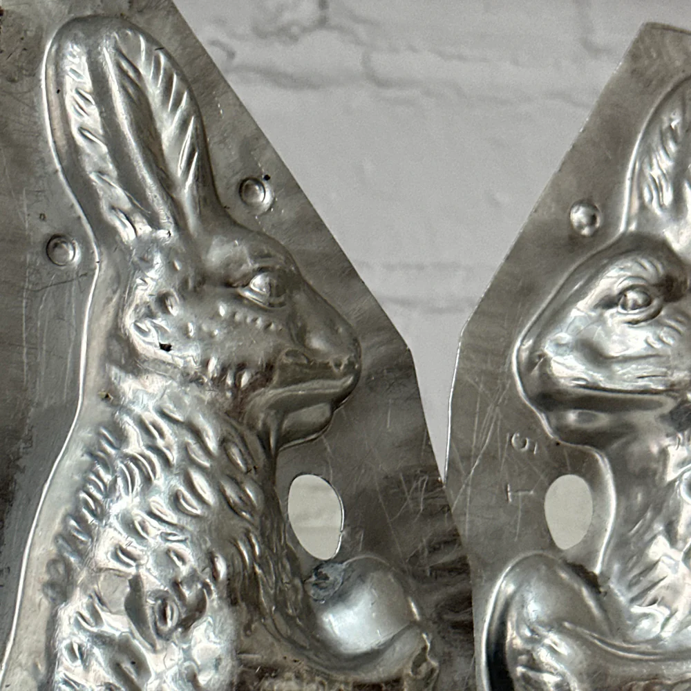 Antique Chocolate Rabbit Tin Mold (#22) - Image 3