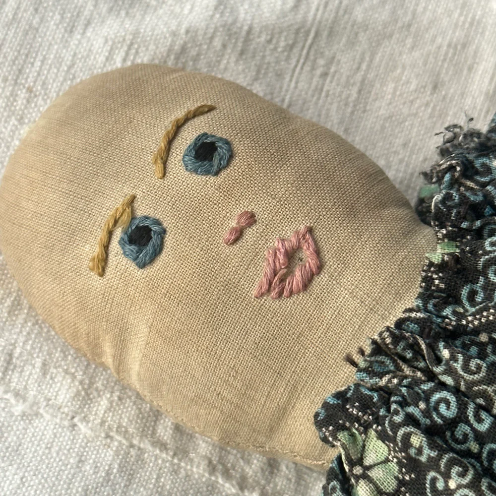 19th-century Doll with Embroidered Face - Image 5