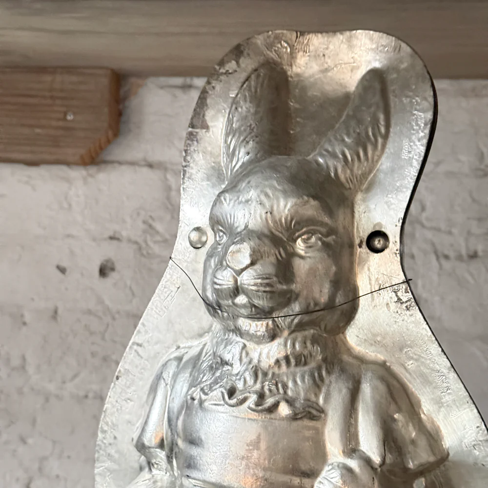 Antique Large Chocolate Rabbit Mold (#80) - Image 2