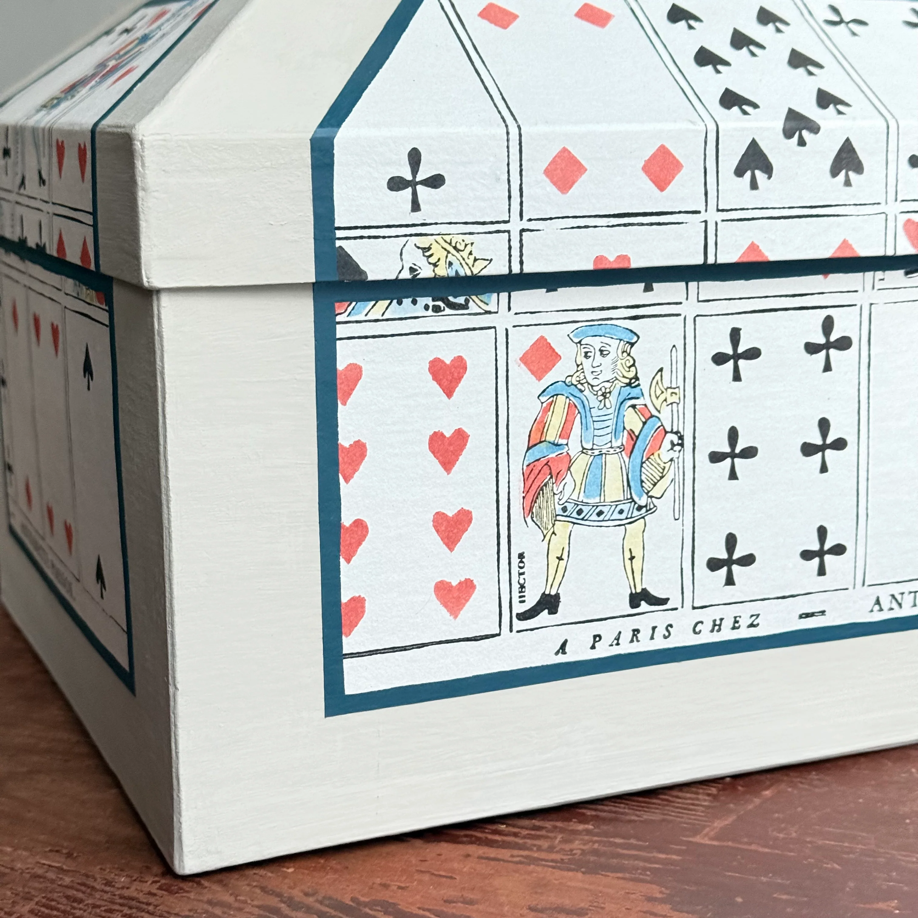 Antoinette Poisson Large Wedding Box in "Cartes à jouer parfumées" No. 1A - Image 6