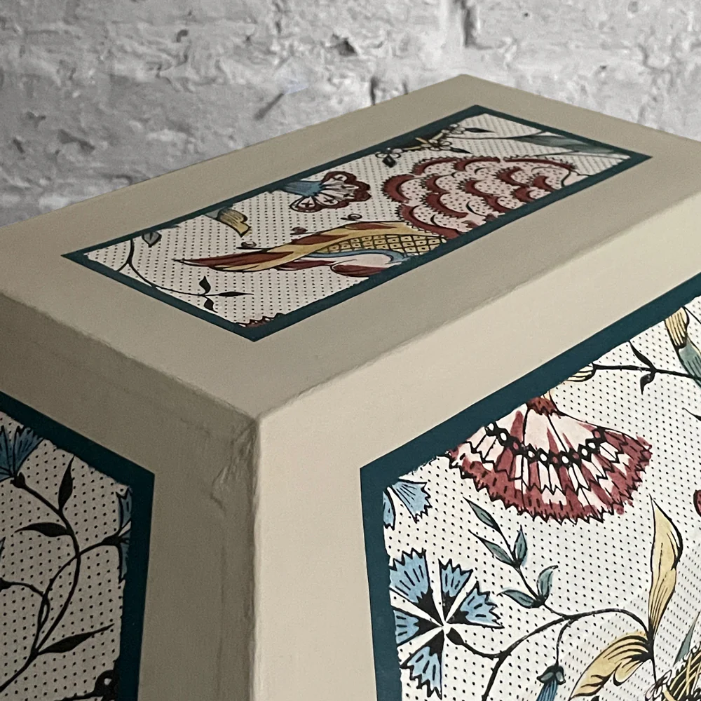 Antoinette Poisson Large Wedding Box in Jaïpur 57A - Image 4