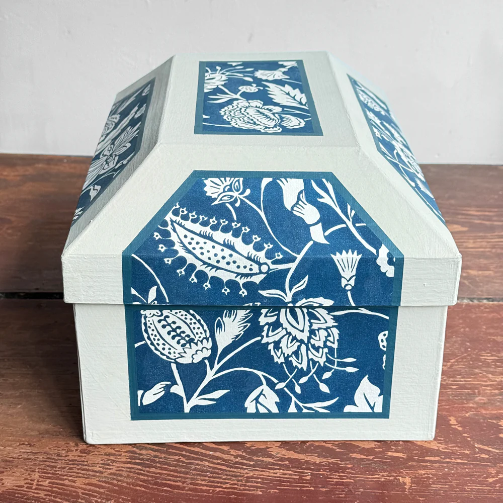 Antoinette Poisson Medium and Large Wedding Boxes in "Indienne Indigo" No. 30C - Image 6
