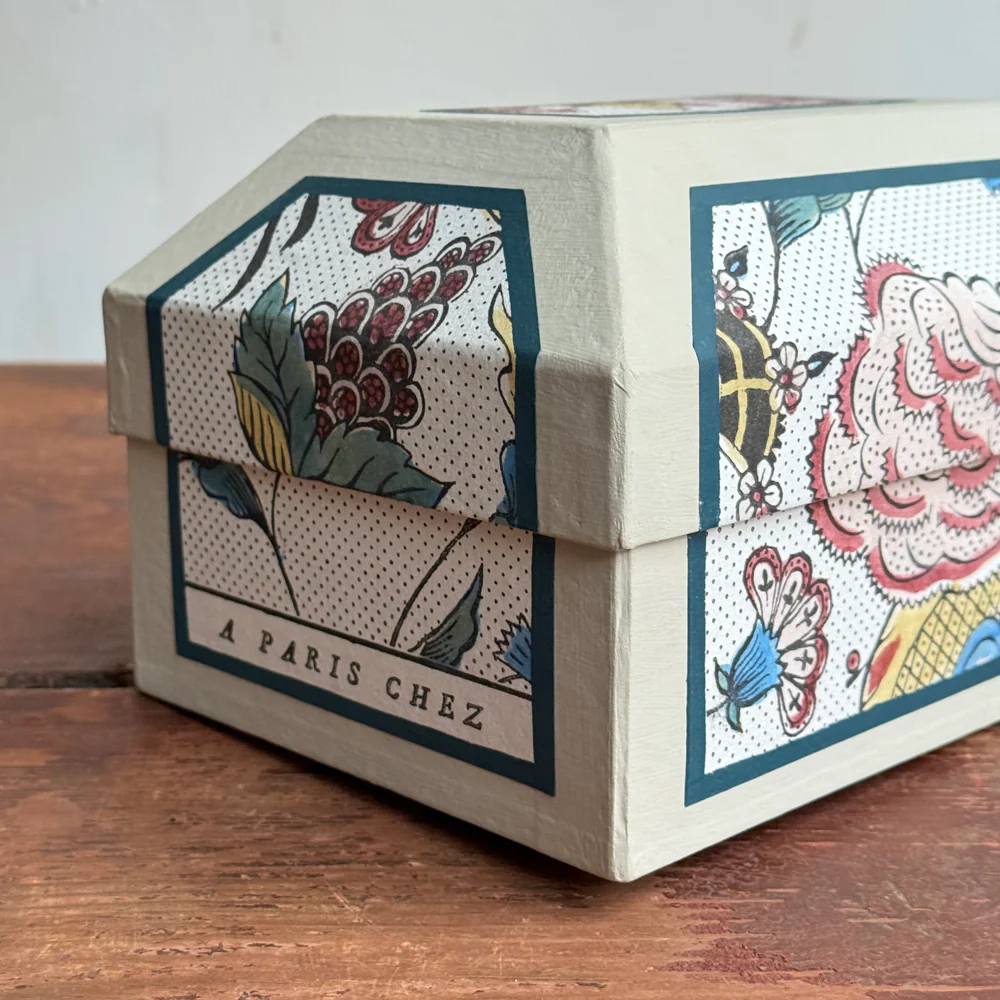 Antoinette Poisson Small Wedding Box in "Jaipur" No. 57A - Image 2