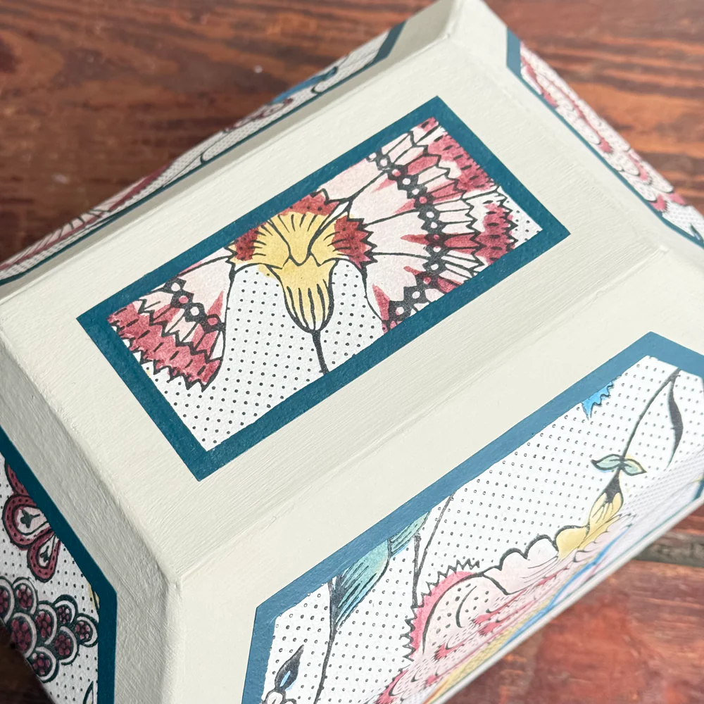 Antoinette Poisson Small Wedding Box in "Jaipur" No. 57A - Image 3