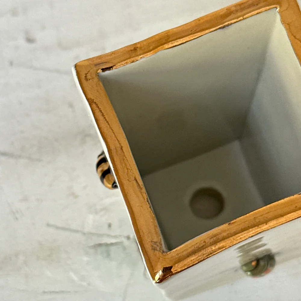 Bugs Bonsai Pot  (BC224) - Image 4
