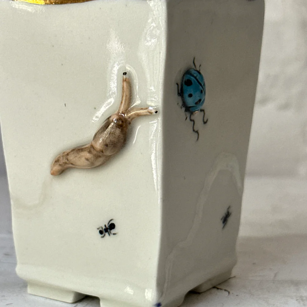 Bugs Bonsai Pot  (BC224) - Image 5