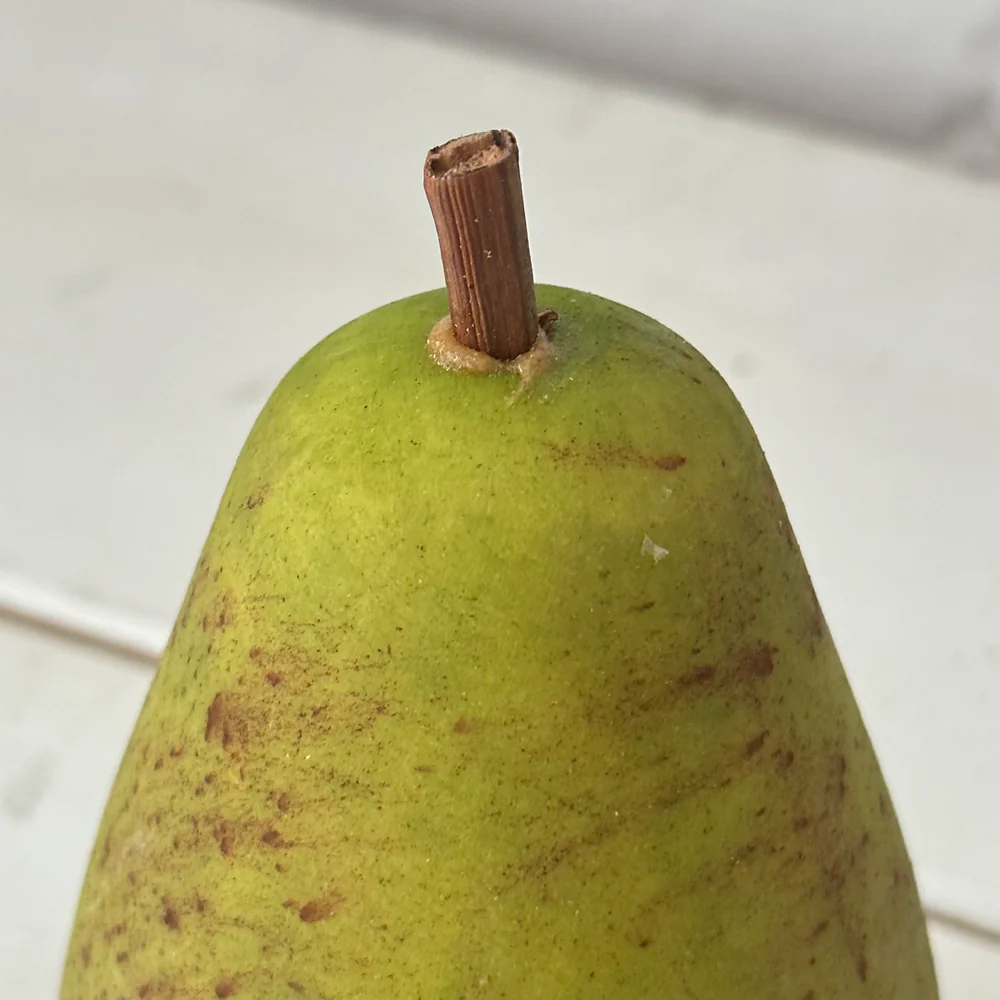 Carrara Marble Green Pear - Image 2