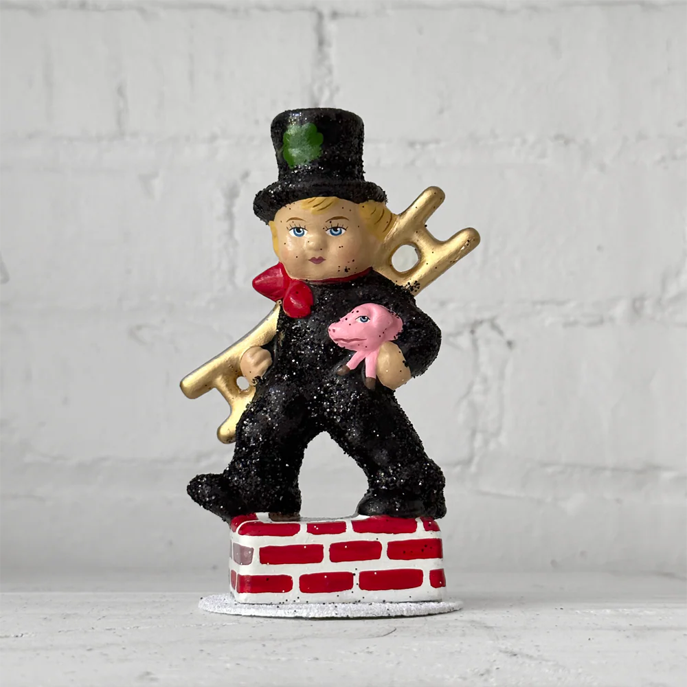 Glitter Chimney Sweeper w Clover Leaf