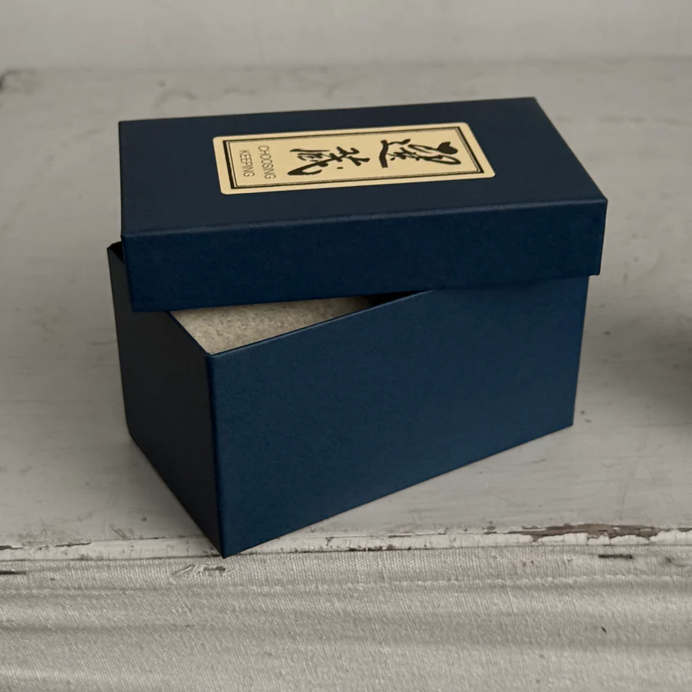 Choosing Keeping Japanese Lacquered Pen Pot in Black - Image 2