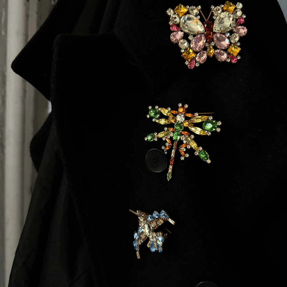 Crystal Hummingbird Brooch - Image 3