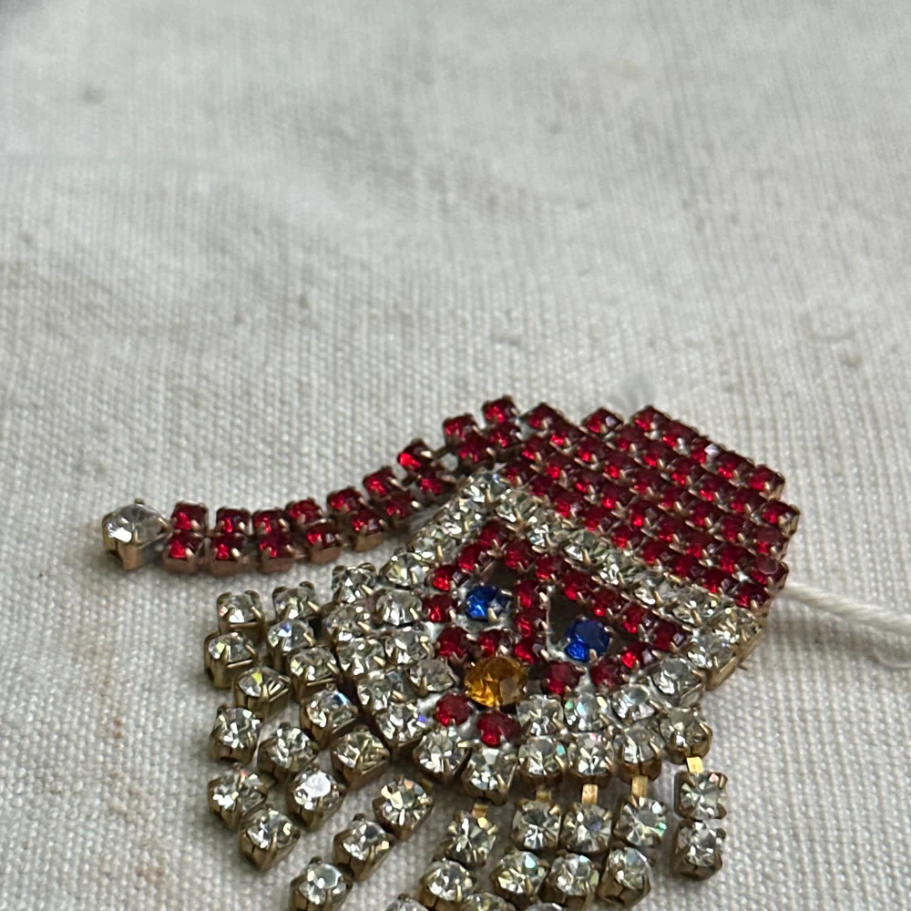 Crystal Santa Brooch - Image 2