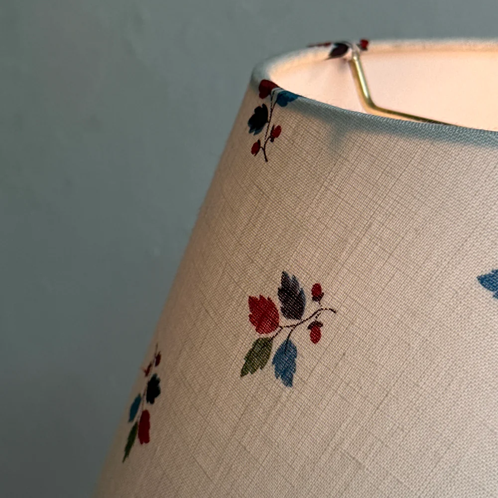 Custom Décors Barbares Lampshade in Feuilles Nina - Image 4