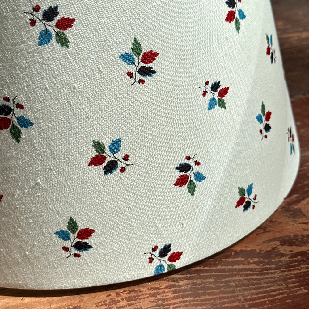 Custom Décors Barbares Lampshade in Feuilles Nina - Image 5