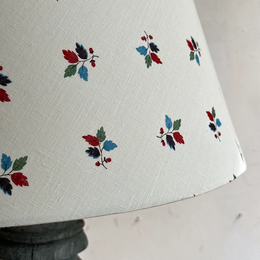 Custom Décors Barbares Lampshade in Feuilles Nina - Image 7