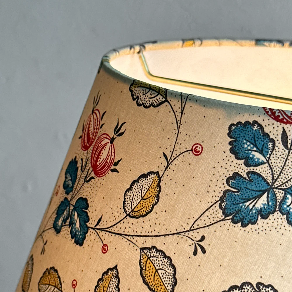 Custom Décors Barbares Lampshade in Les Grosseilles Red & Blue - Image 5