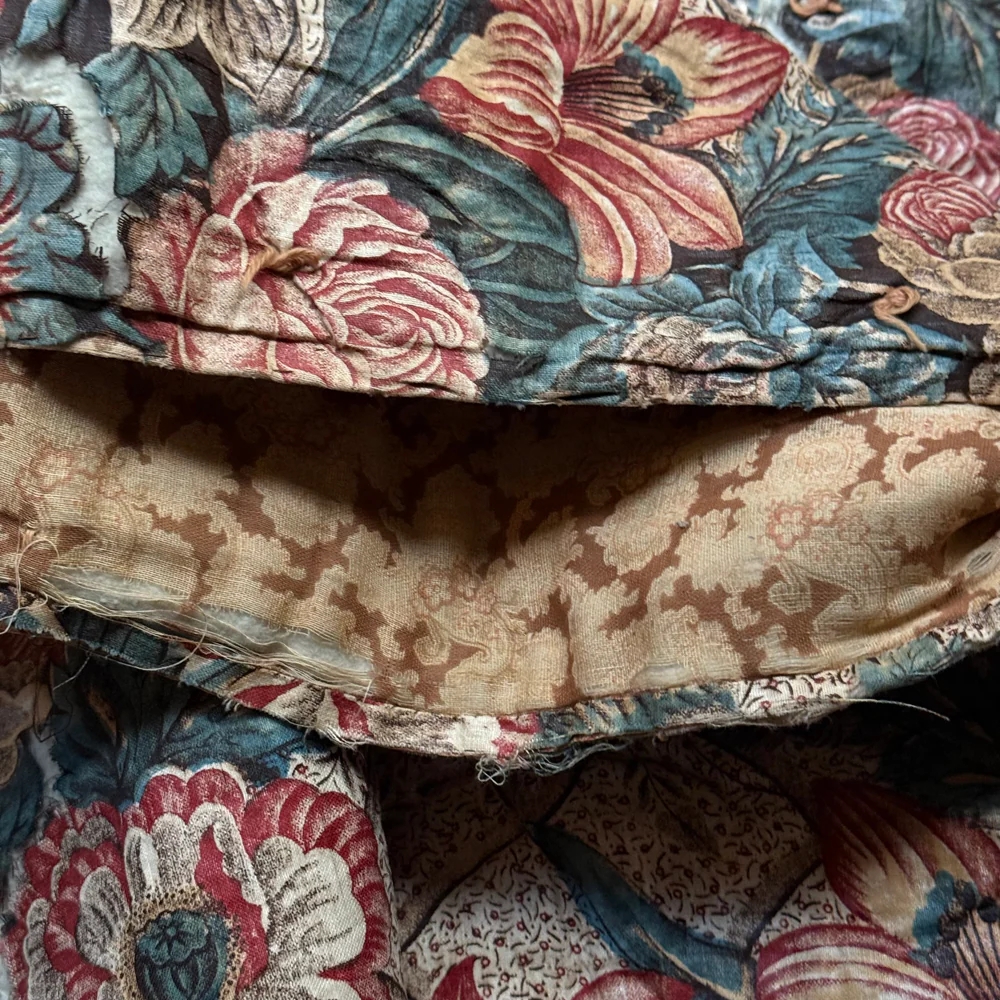 19th-century American Hand-Stitched Quilt - Image 7