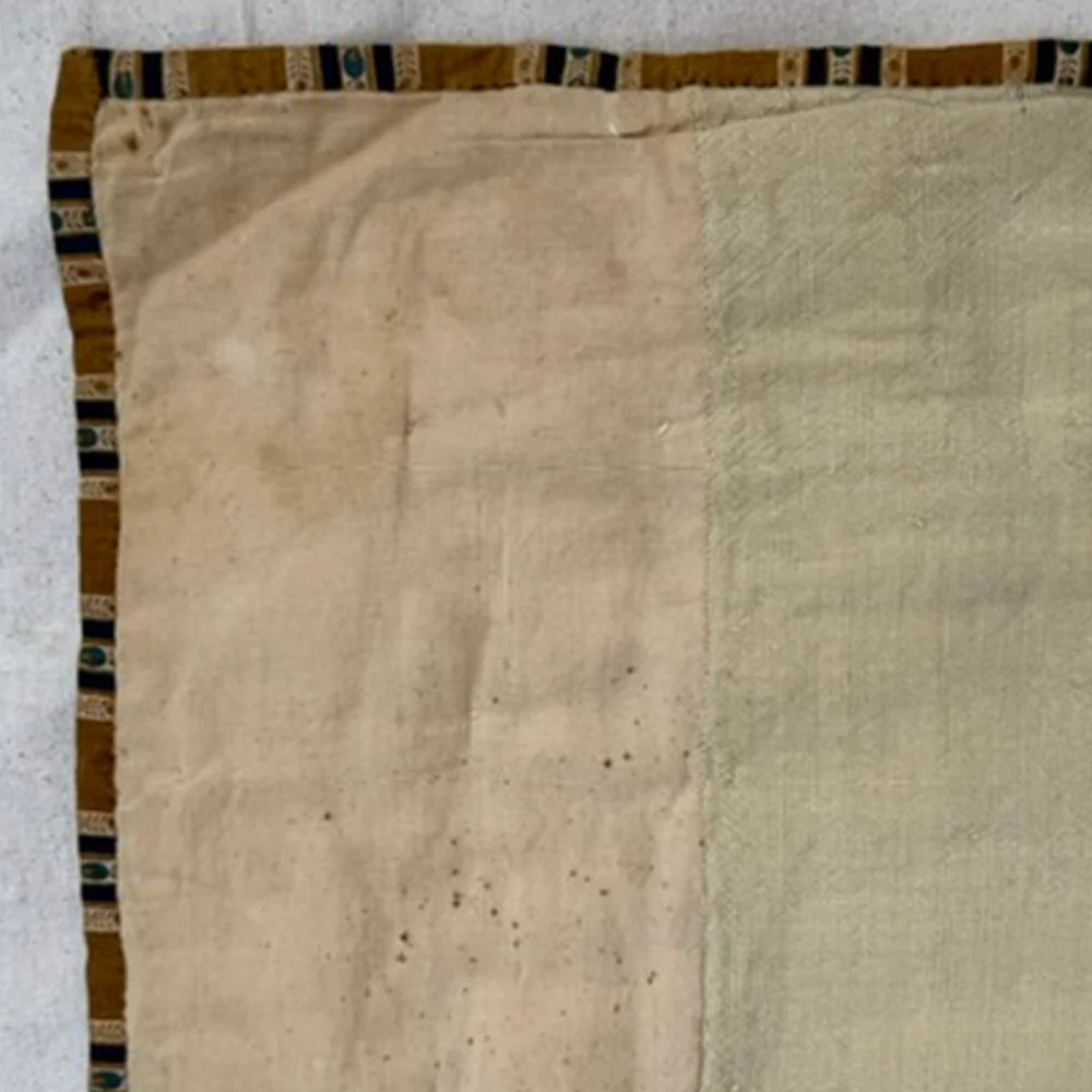 19th-century American Hand-Stitched Quilt - Image 10