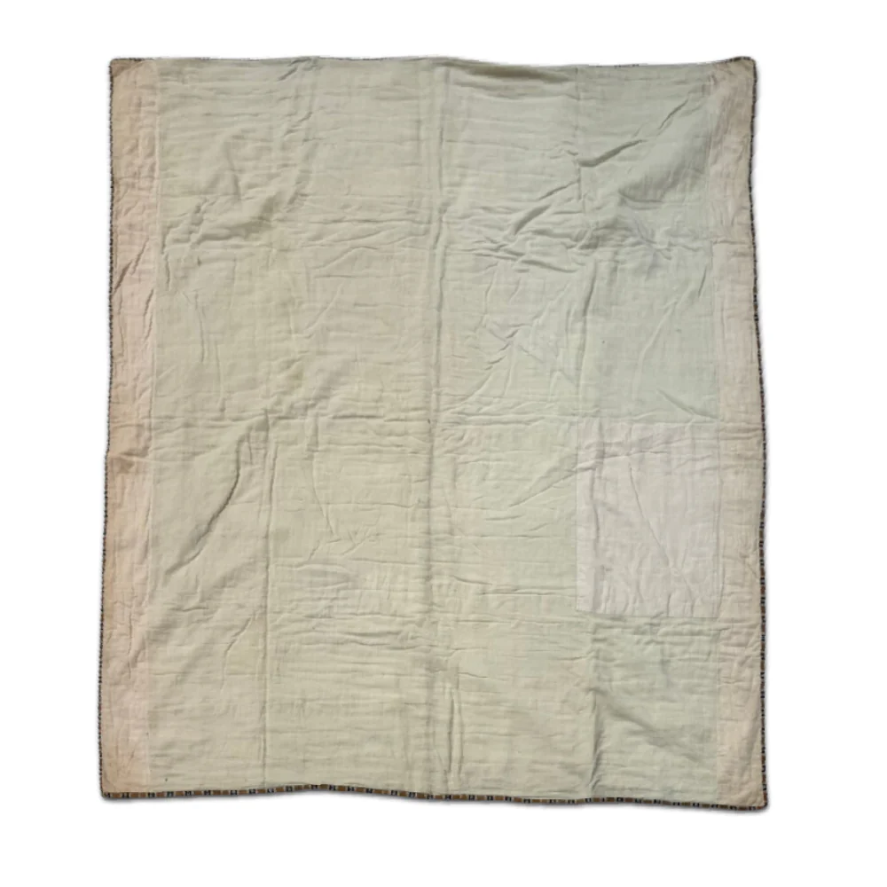 19th-century American Hand-Stitched Quilt - Image 3