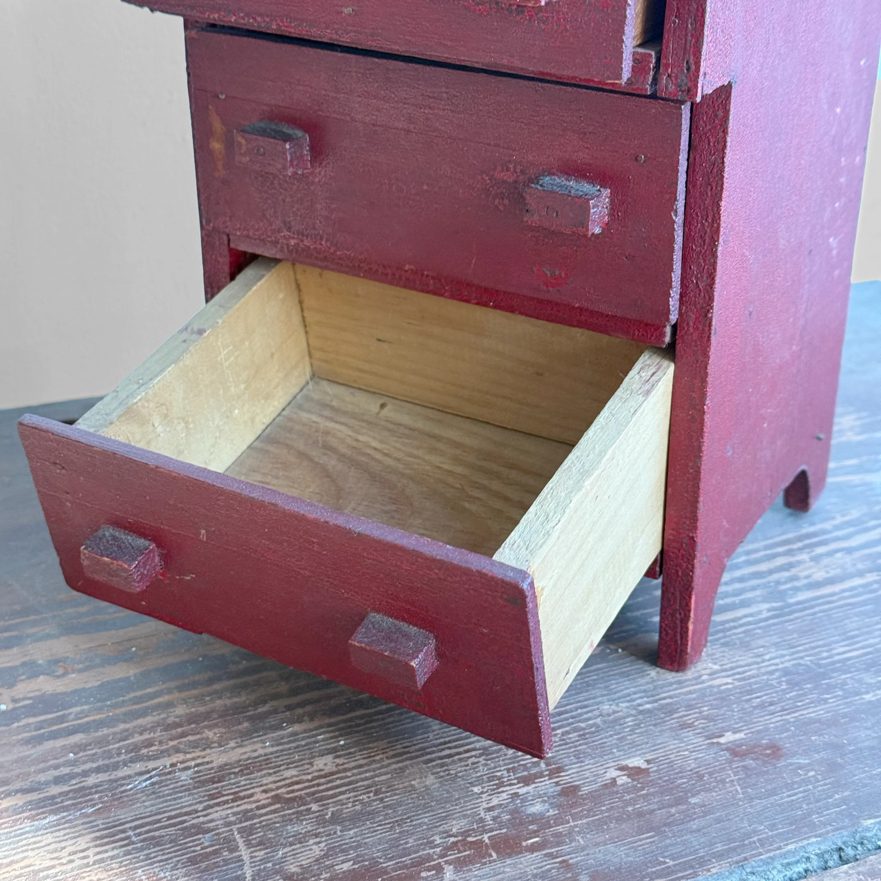 Early 20th-century Red Painted Miniature Doll's Chest - Image 8