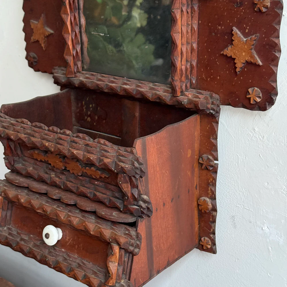 Early 20th-century Tramp Art Wall Hanging - Image 3