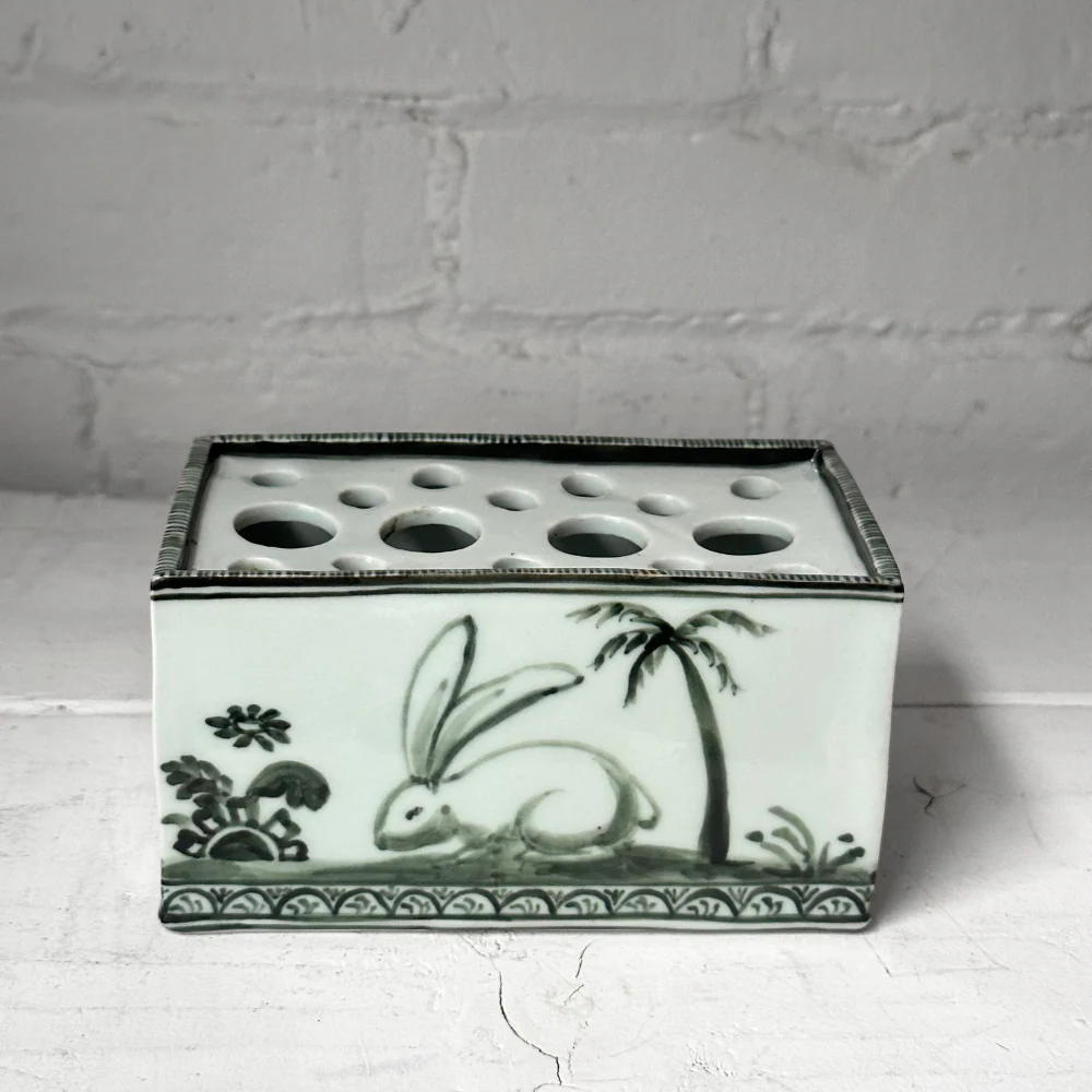 Flower Brick Vase with Animals and Striped Rim (BC206) - Image 3