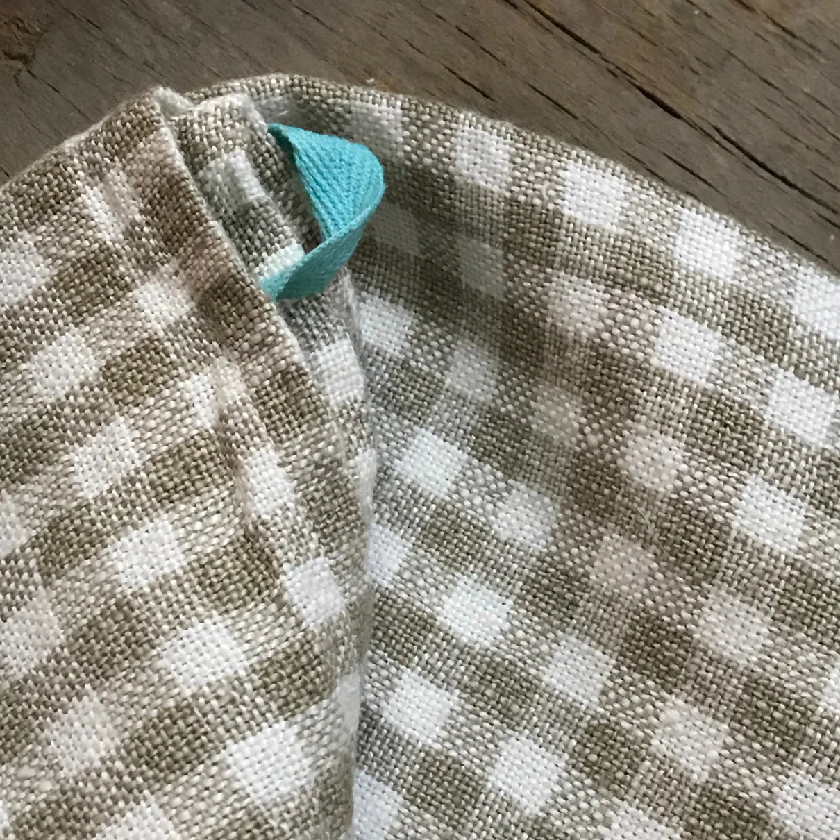 Gingham Tea Towel in Natural & Aqua - Image 2
