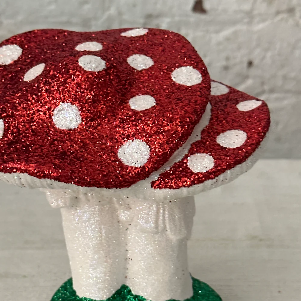 Glitter Mushroom Couple in Red - Image 2