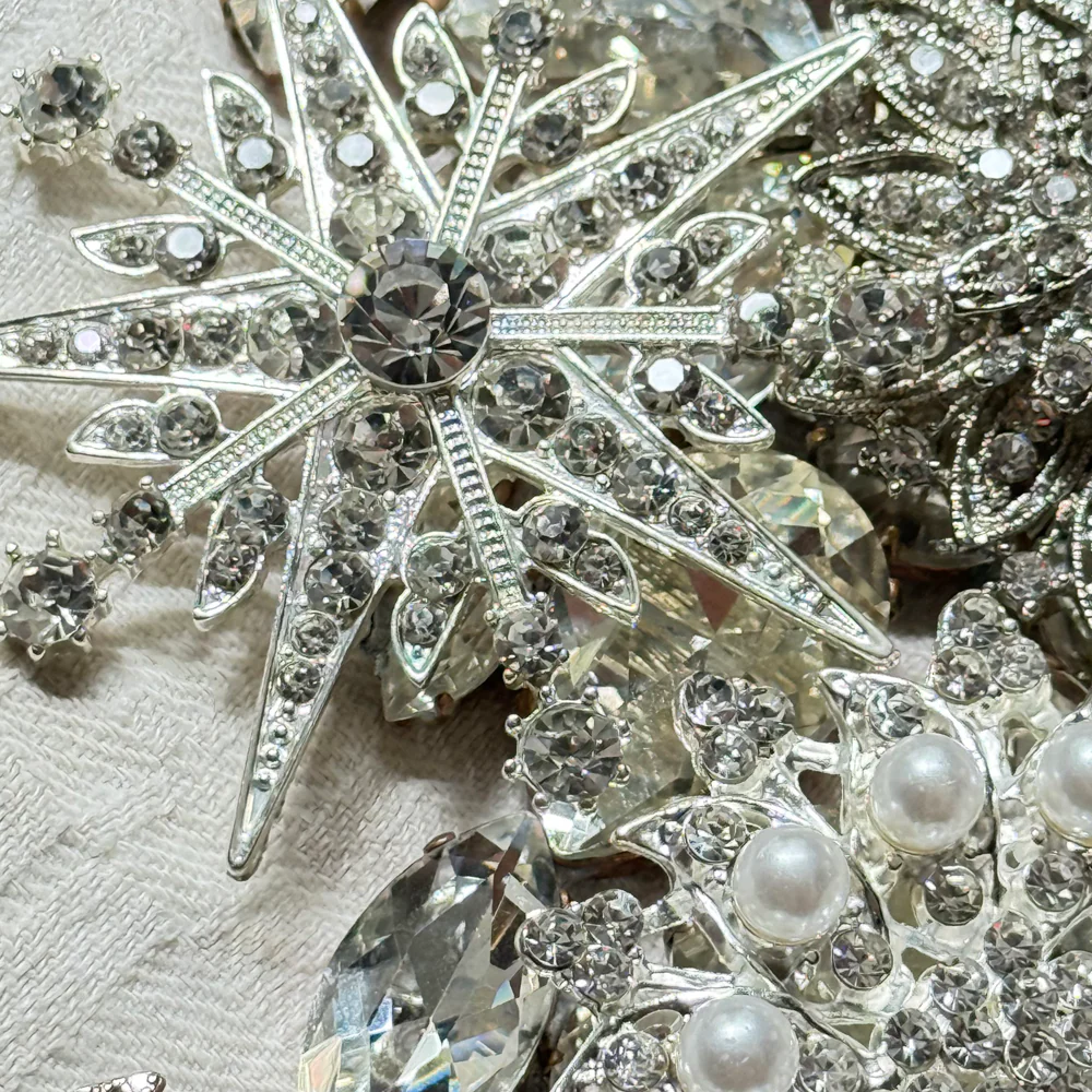 Large Crystal Glass Silver Wreath (2) - Image 4