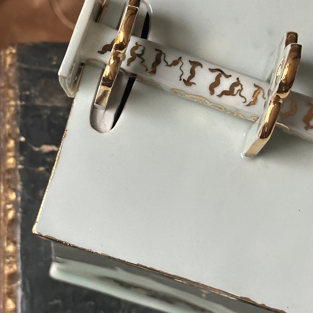 Large Lockbox with Gold Strapwork (BC222) - Image 3