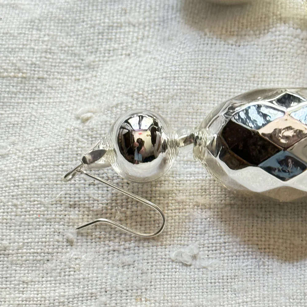 Large Silver Bauble Garland - Image 3