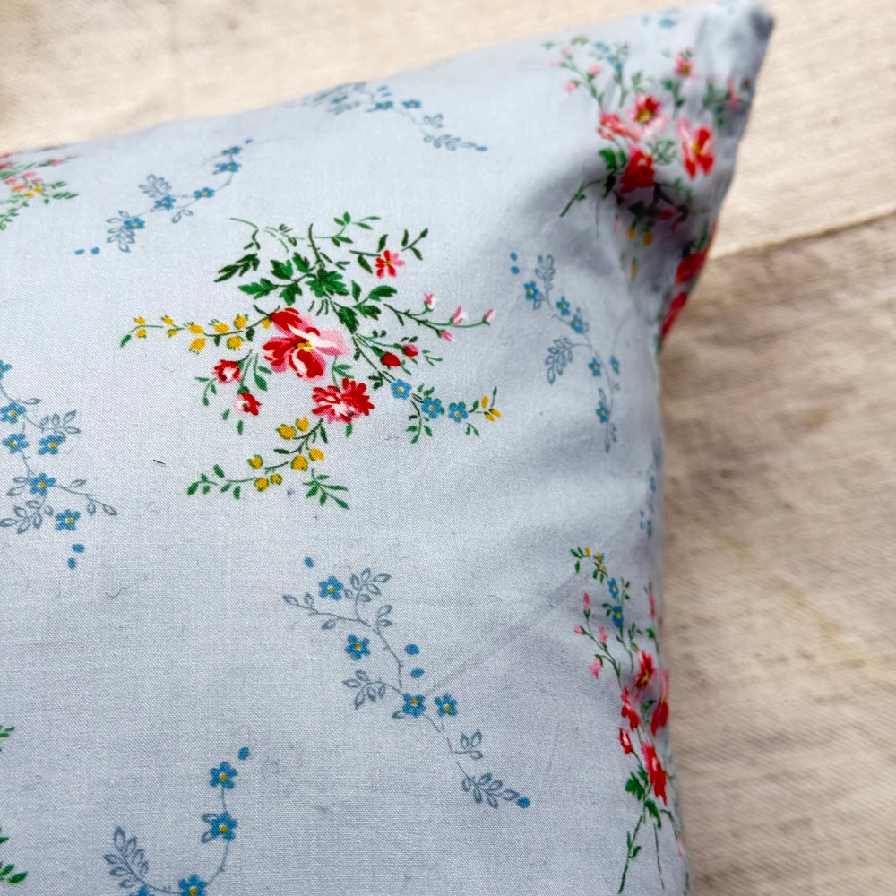 "Love" Embroidered Cushion (26-02) - Image 4