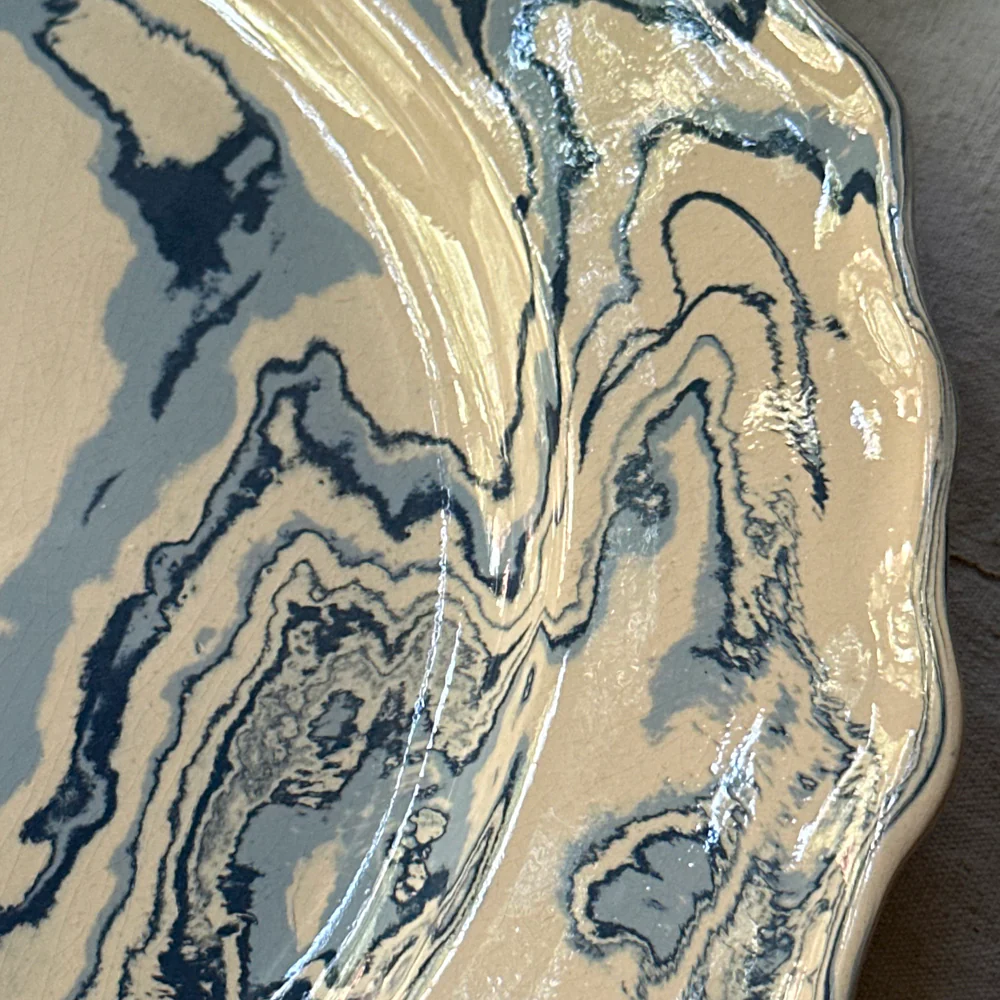 Marbled Scalloped Plate in Belle Île (BI #769) - Image 2