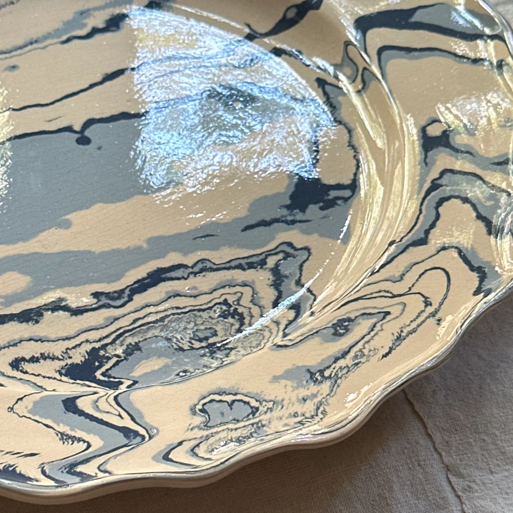 Marbled Scalloped Plate in Belle Île (BI #769) - Image 4