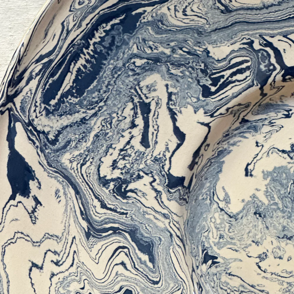 Marbled Very large Round Dish in Dark Belle Île (DB #768) - Image 6
