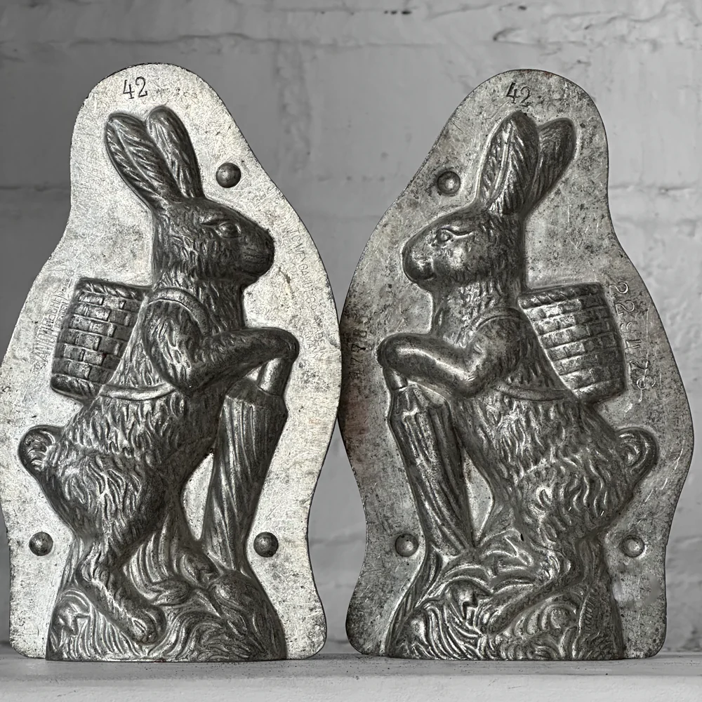 Antique Chocolate Rabbit Tin Mold (#15) - Image 2