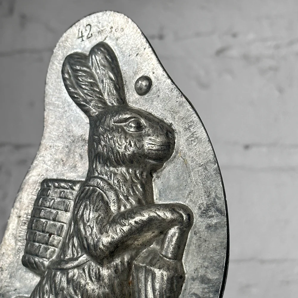 Antique Chocolate Rabbit Tin Mold (#15) - Image 4