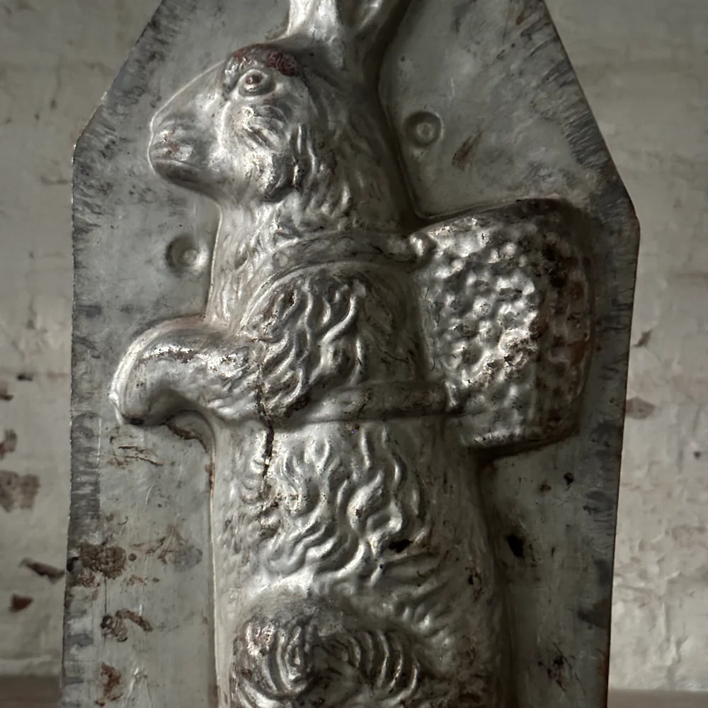 Antique Large Chocolate Rabbit Mold (#12) - Image 4