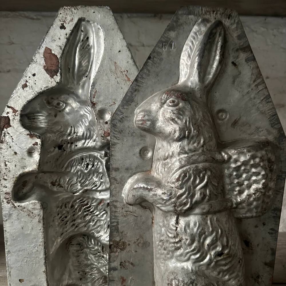 Antique Large Chocolate Rabbit Mold (#12) - Image 6