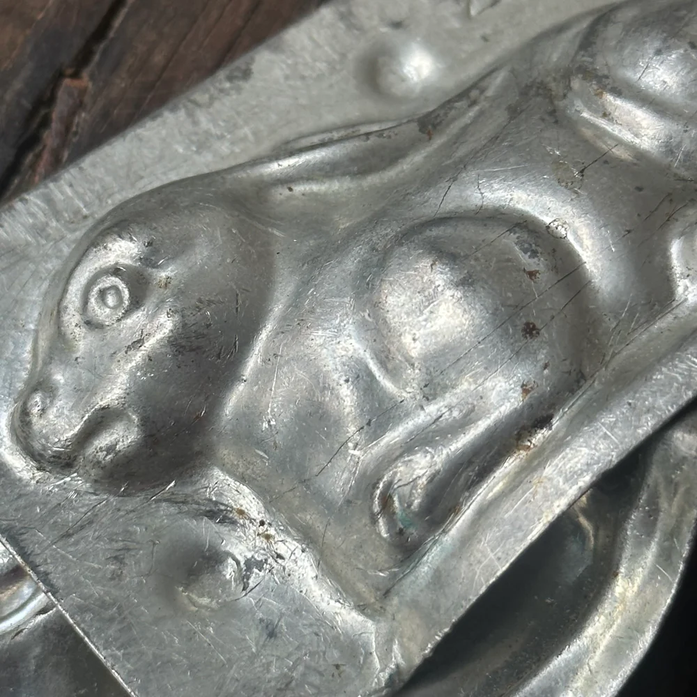 Antique Chocolate Rabbit Tin Mold  (#04) - Image 2