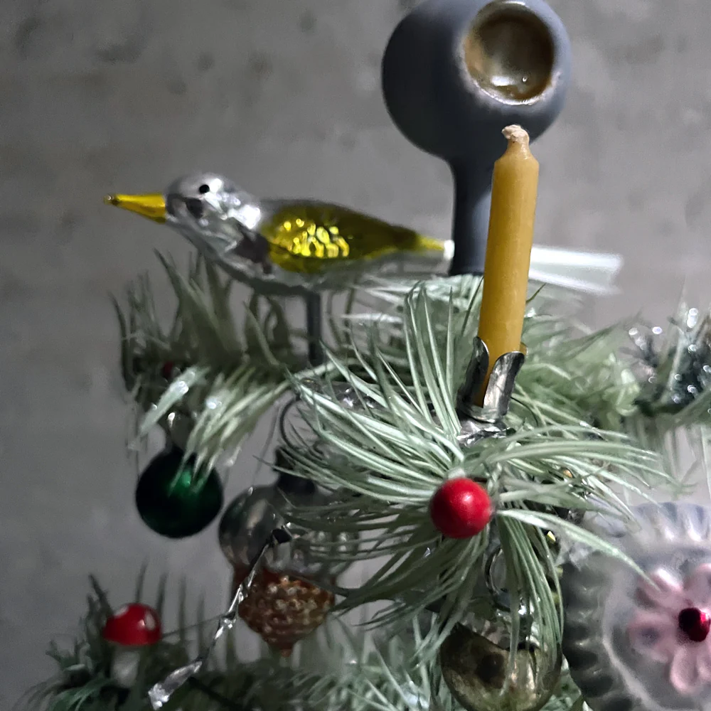 Nostalgic Decorated Tree with Paradise Garden Stand - Image 4